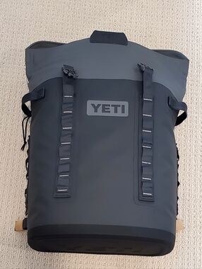Yeti Hopper M20 Soft Cooler, Grey/Charcoal, Backpack, NWOT